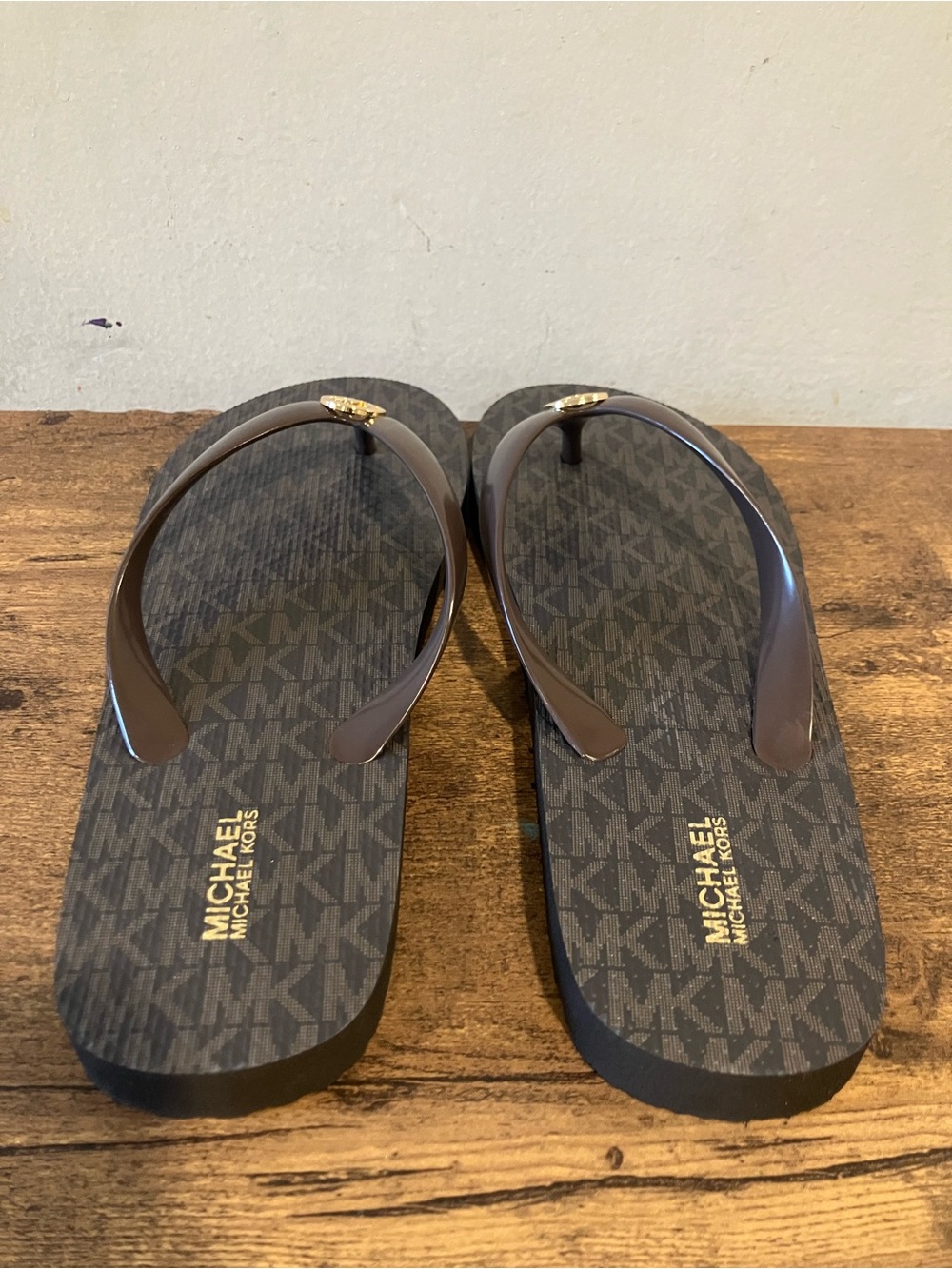 Michael Kors flip-flops - Picture 3 of 7